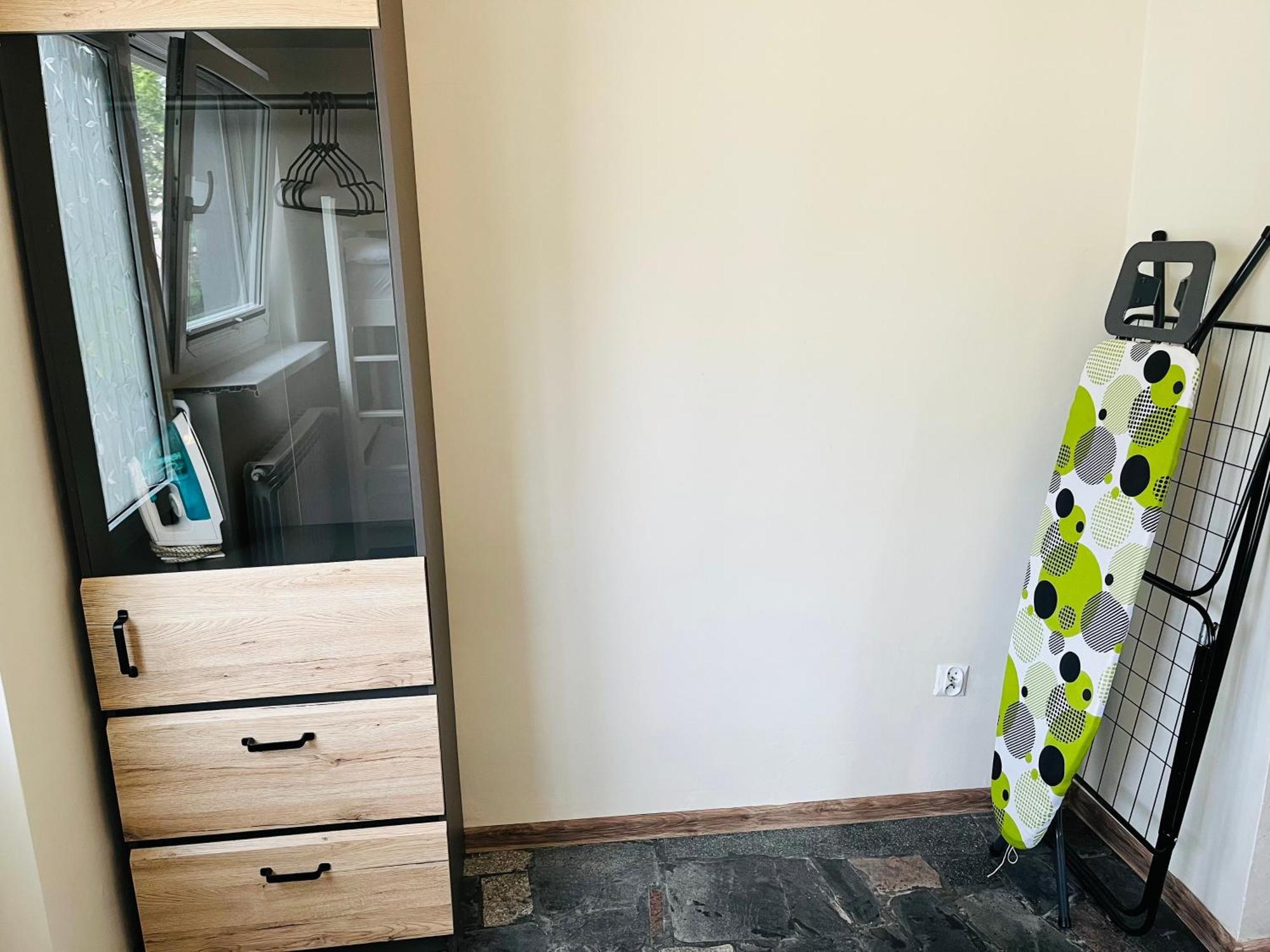 Apartament Ogrodowy Lägenhet Miechów Exteriör bild