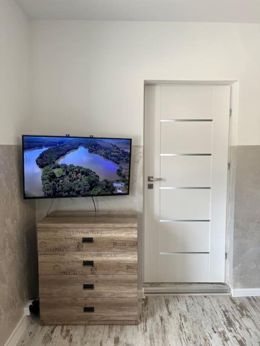 Apartament Ogrodowy Lägenhet Miechów Exteriör bild